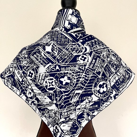 New Louis Vuitton Scarf Luggage Travel Stamps Blue Silk Wrap - Picture 6 of 14